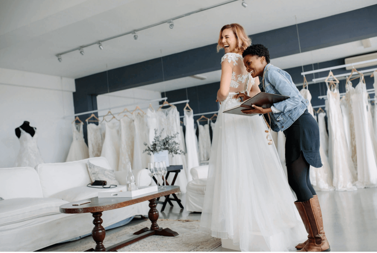 Should I bring my fiancé to wedding dress shopping?