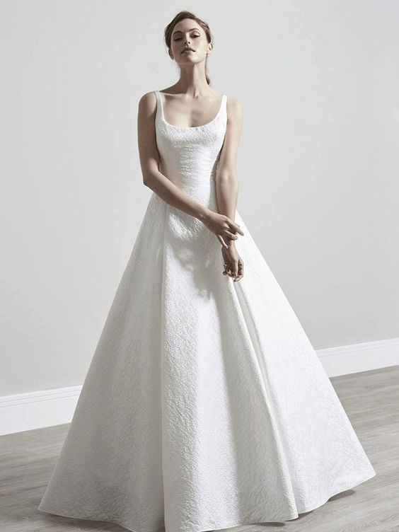 Scoop neckline wedding dress - Pinterest