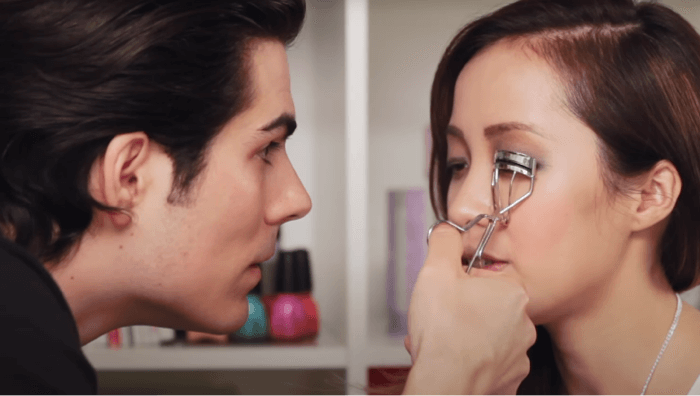 This is the first time the boyfriend has used cosmetics so he’s very clumsy. The chemistry of Michelle Phan and her boyfriend was so adorable. - Pinterest