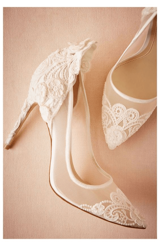 So excited! Got my dream wedding shoes! 😍 (and it was my first