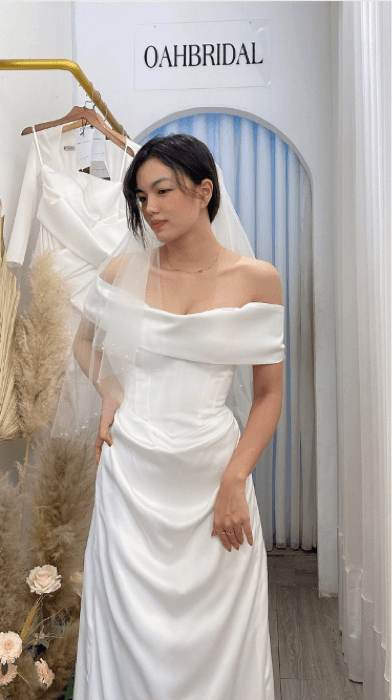 Váy cưới satin thanh lịch từ O A H Bridal - Facebook