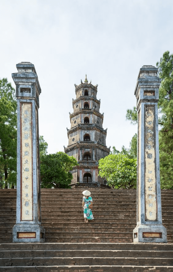 Thien Mu Pagoda in Hue - Pinterest