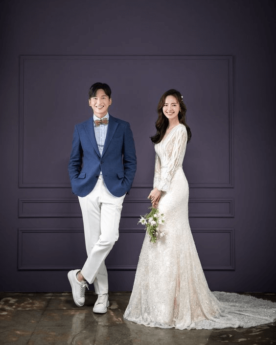 Ảnh cưới Hàn Quốc chụp trong nhà - Pinterest