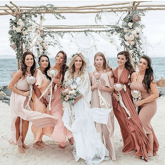 Trang phục phù dâu cho đám cưới ở biển - Pinterest